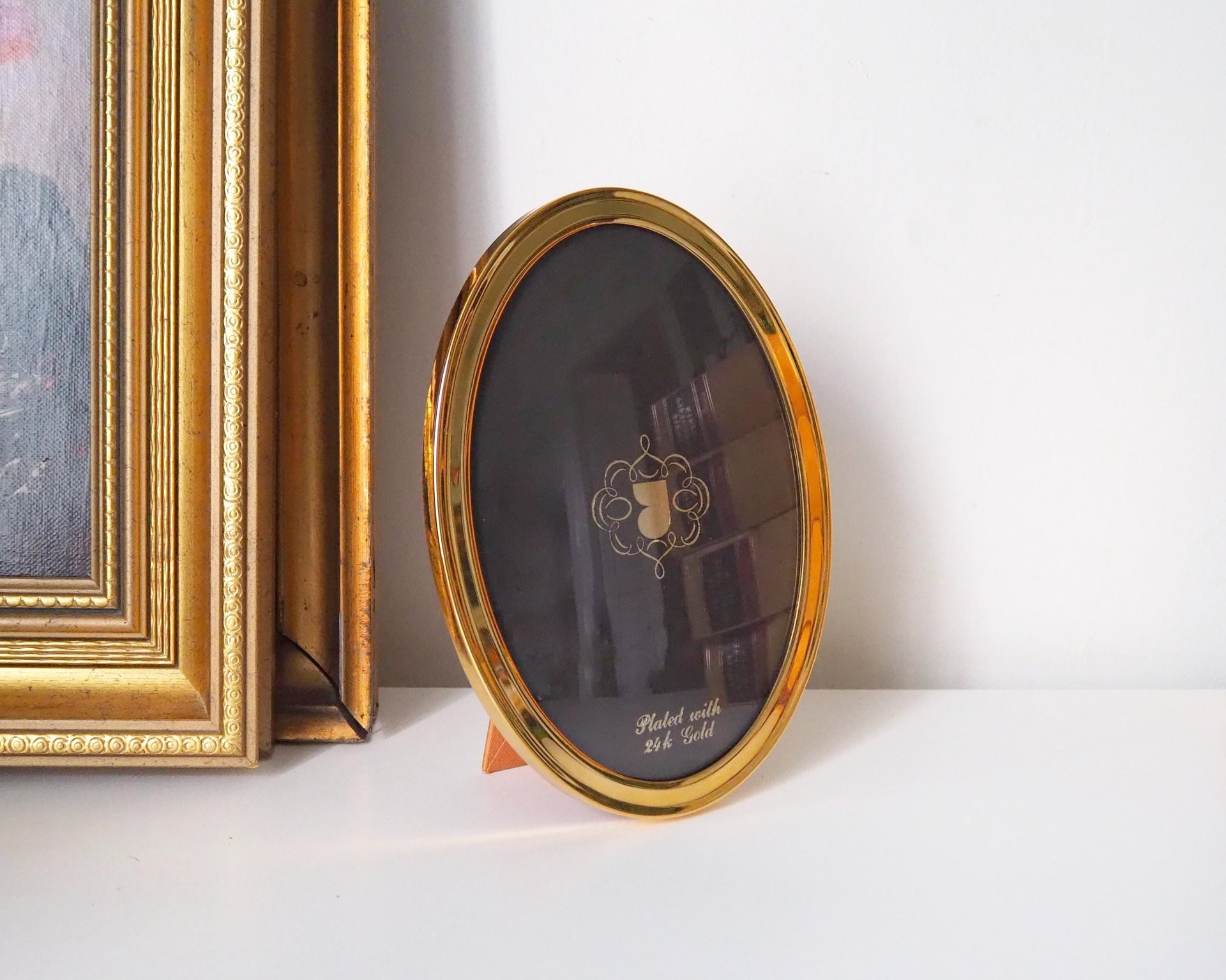 Vintage gold plated photo frame | Oval gold plated photo frame | Danish picture frame | Vintage Jyden picture frame | Oval photo frame
