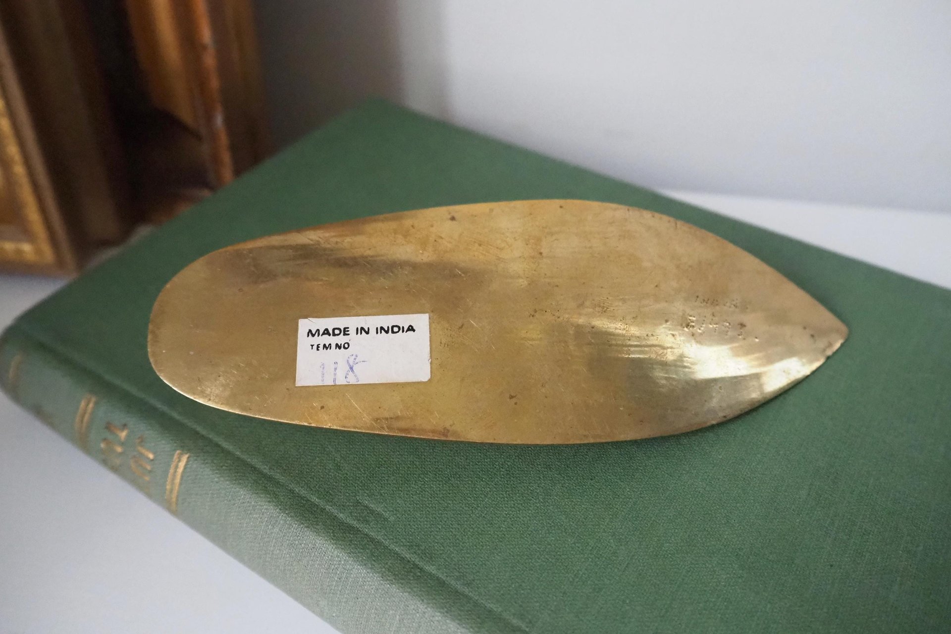 Vintage brass ashtray | Shoe shaped ashtray | Brass shoe ashtray | Brass home decor | Small ashtray | Vintage tobacciana