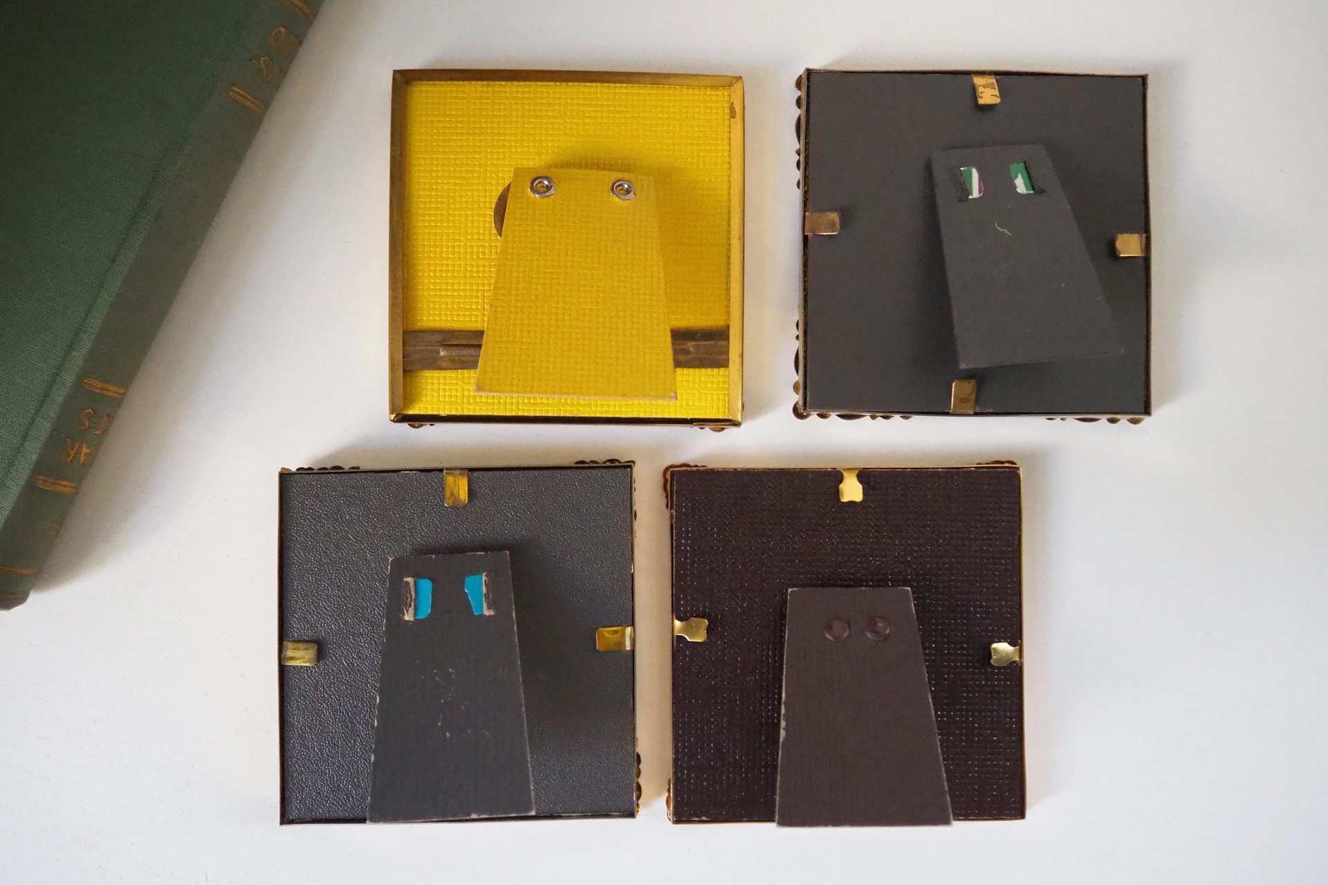 Set of four vintage photo frames | Vintage square picture frames | Set of four floral vintage frames | Mismatched vintage frames