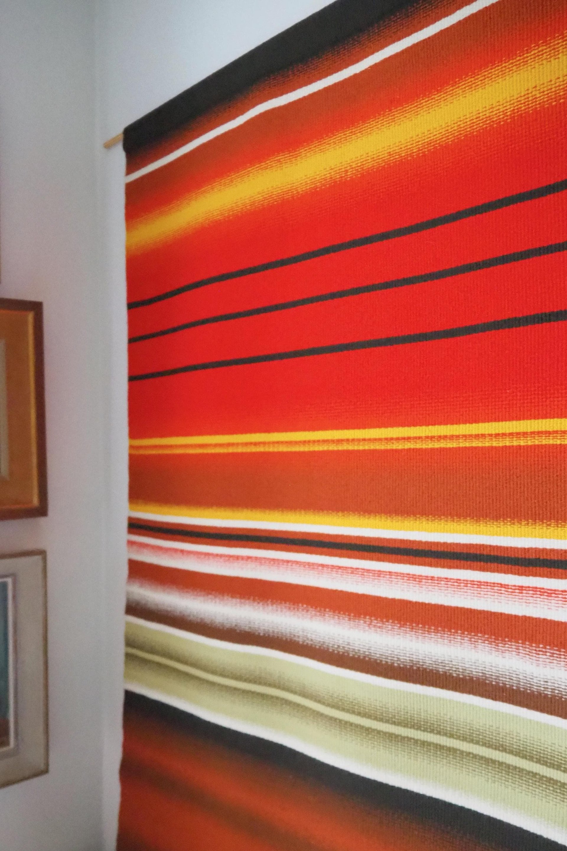 Vintage wall hanging | Finnish Raanu | Scandinavian wall tapestry | Red Raanu wall hanging | Large vintage wall tapestry | Made in Finland