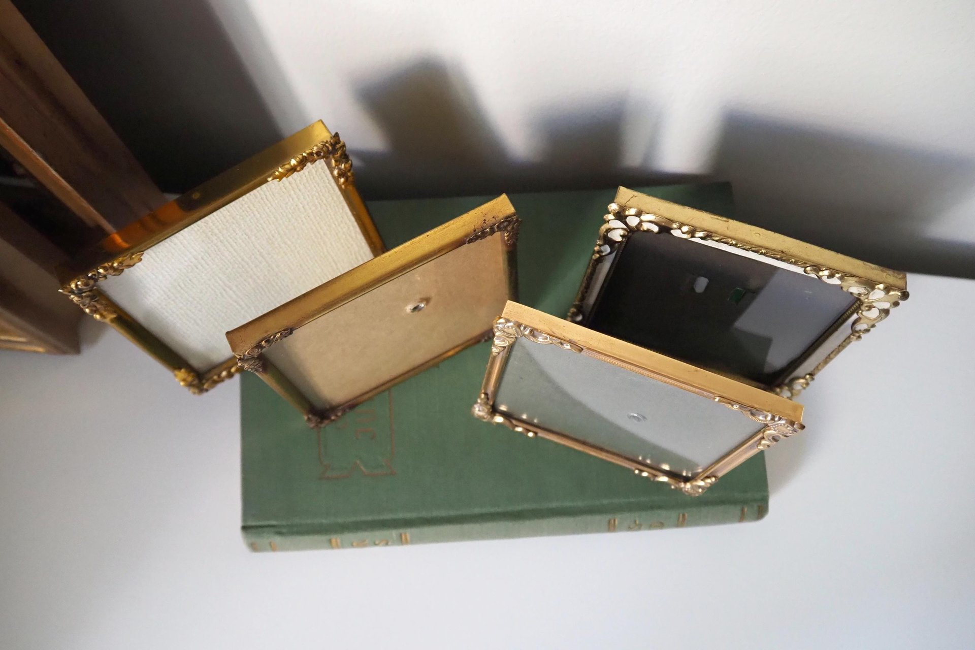 Set of four vintage photo frames | Vintage square picture frames | Set of four floral vintage frames | Mismatched vintage frames
