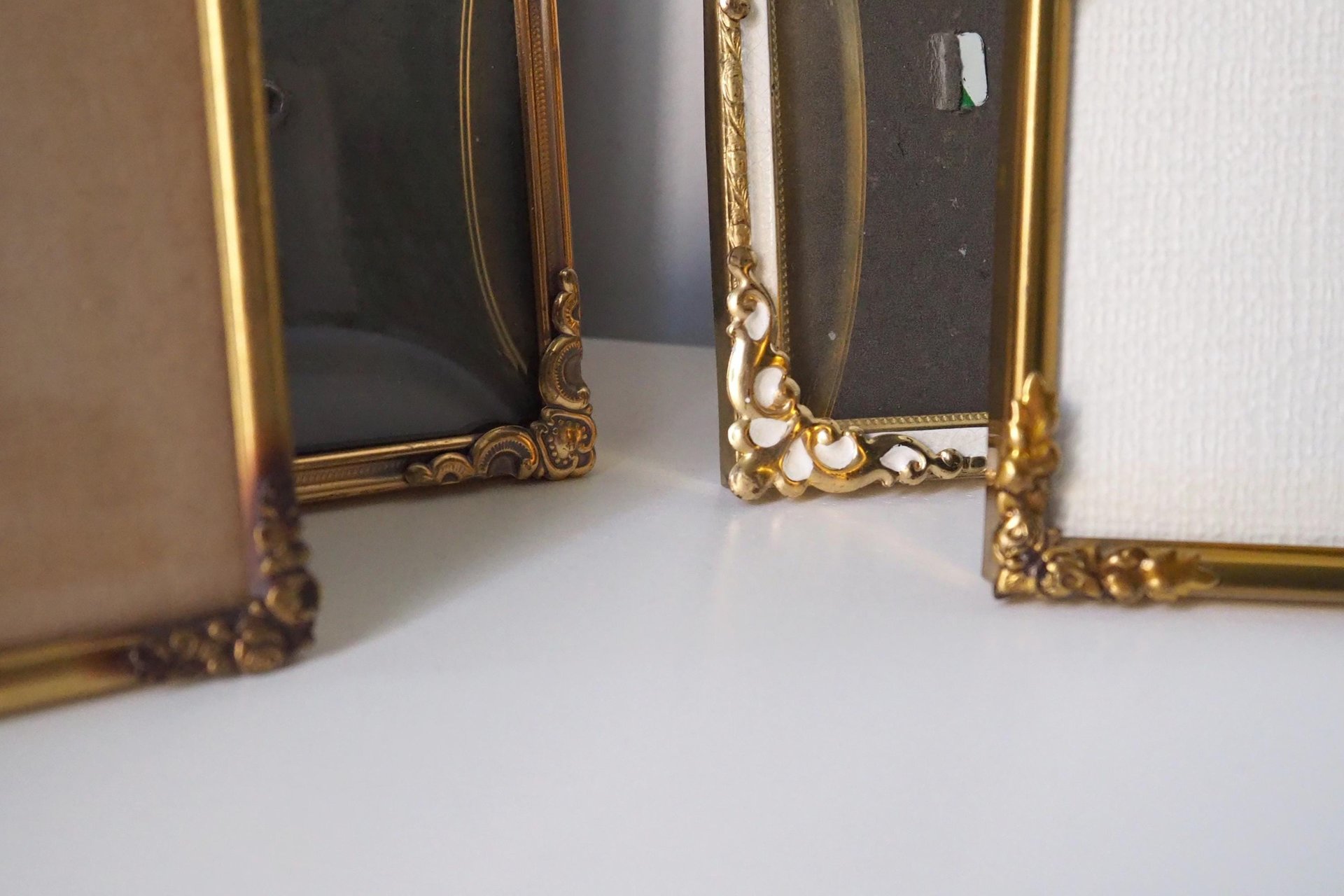 Set of four vintage photo frames | Vintage square picture frames | Set of four floral vintage frames | Mismatched vintage frames