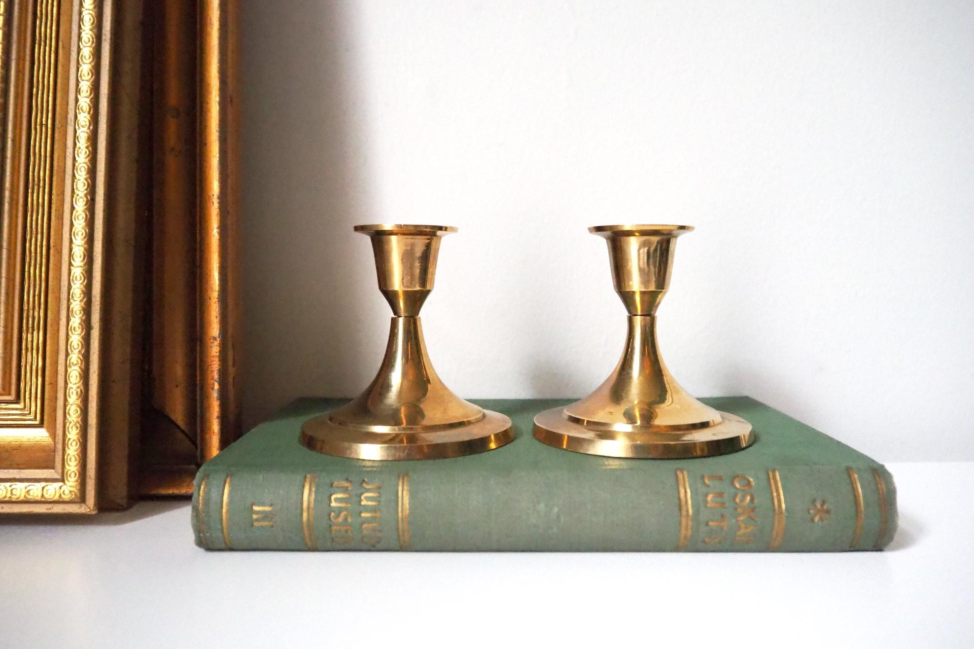 Pair of vintage candlestick holders | Brass candlestick holders | Simple brass candlestick holders | Brass candle holders