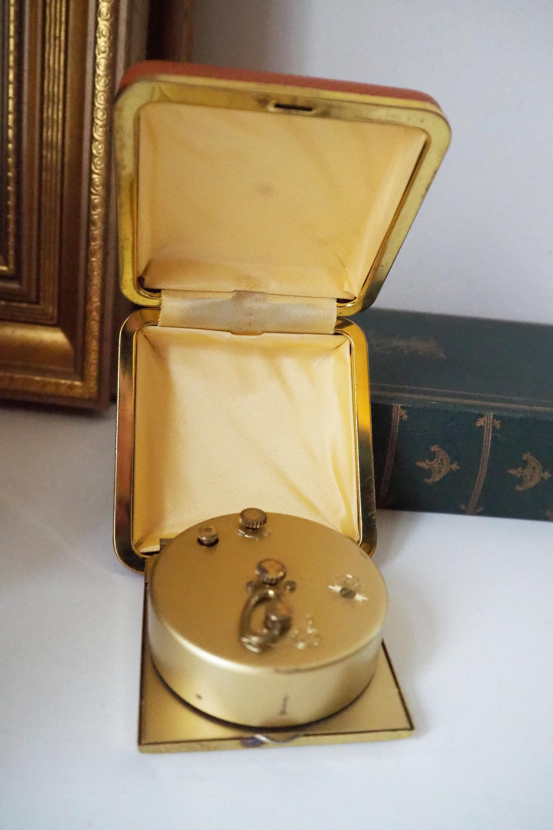 Vintage travel alarm clock | Europa alarm clock | Vintage wind up clock | Travel alarm clock | Working order