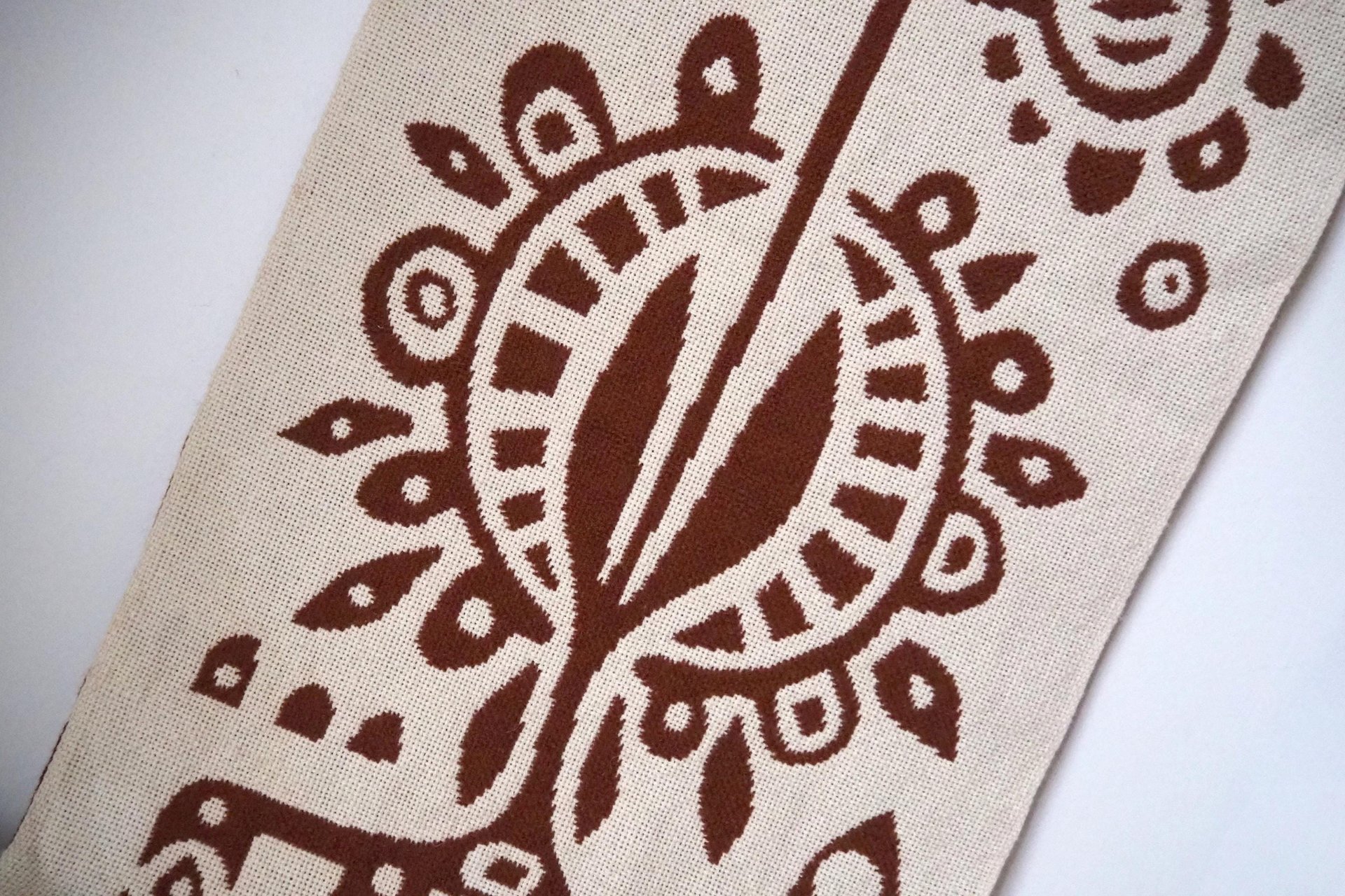 Vintage wall hanging | Long white and brown wall hanging | Scandinavian wall hanging | Vintage wall tapestry | Handmade wall tapestry