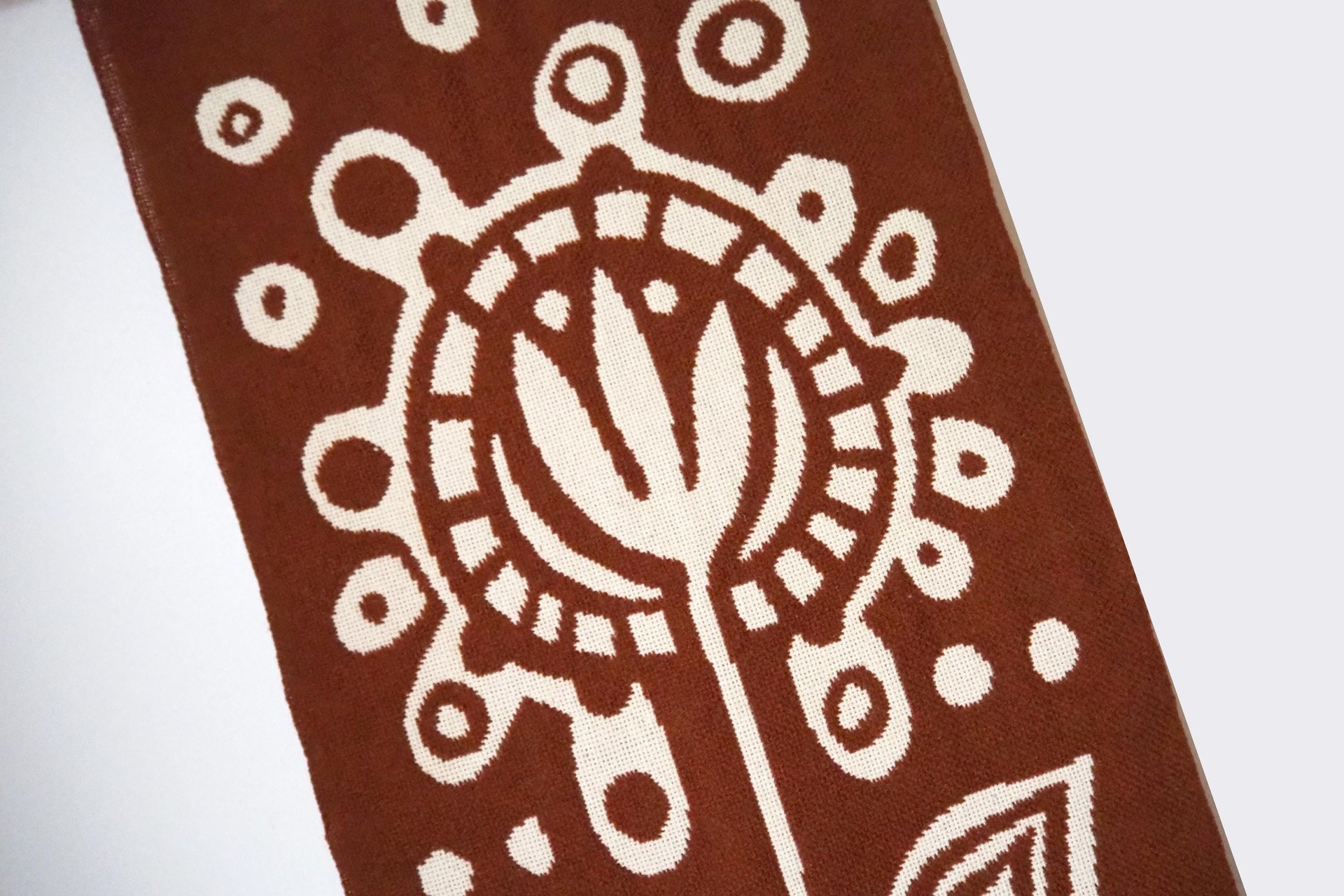 Vintage wall hanging | Long white and brown wall hanging | Scandinavian wall hanging | Vintage wall tapestry | Handmade wall tapestry