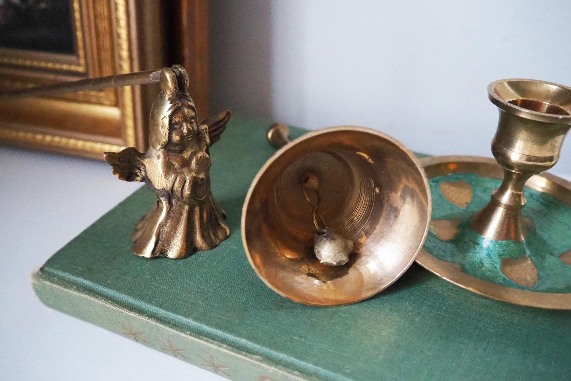Vintage brass Christmas set | Vintage brass hand bell | Vintage brass candle holder and candle snuffer | Vintage Christmas gift set