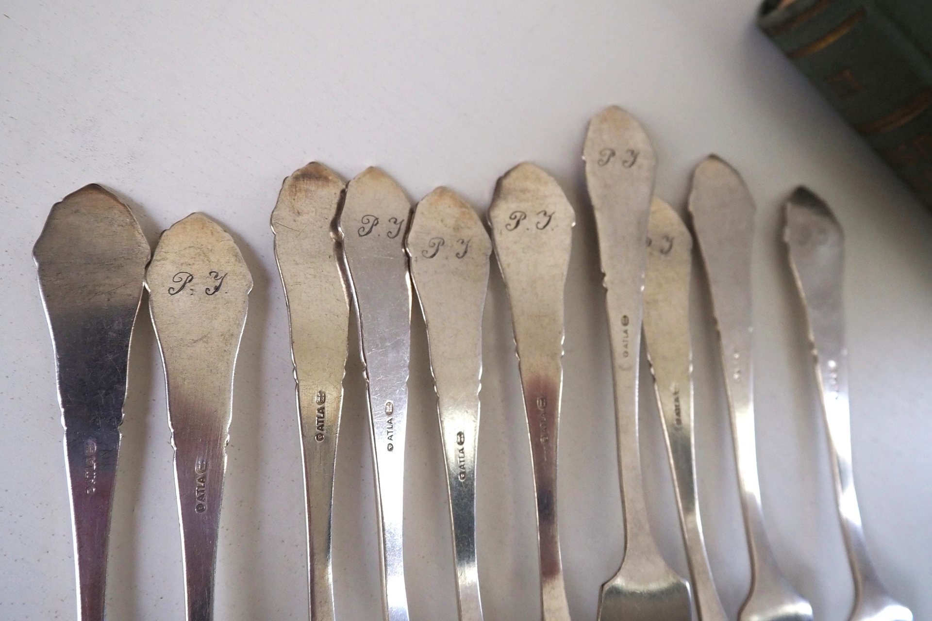 Set of ten vintage dessert forks | Danish dessert forks | Vintage dessert forks | Atla dessert forks | Small vintage forks | Made in Denmark