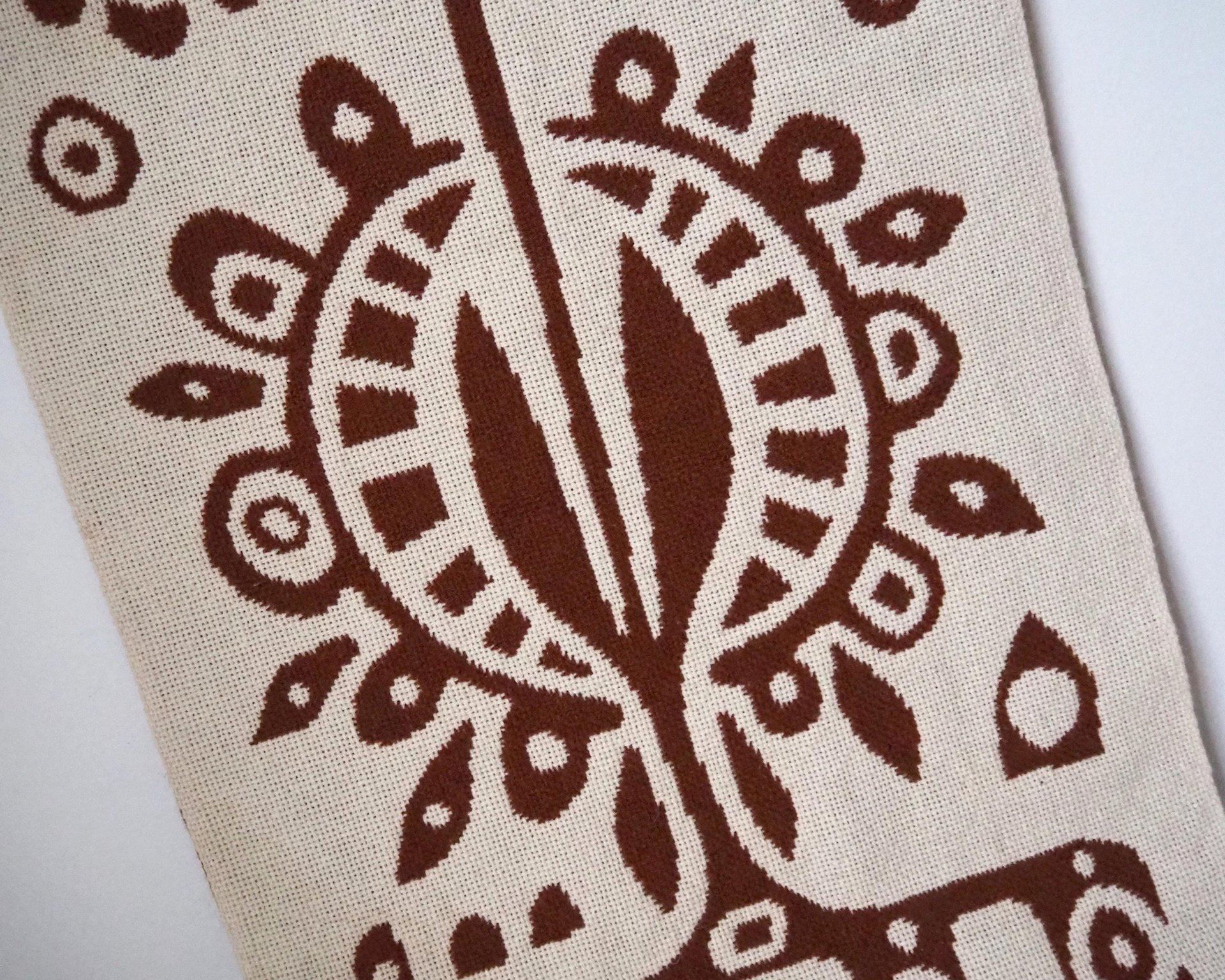 Vintage wall hanging | Long white and brown wall hanging | Scandinavian wall hanging | Vintage wall tapestry | Handmade wall tapestry