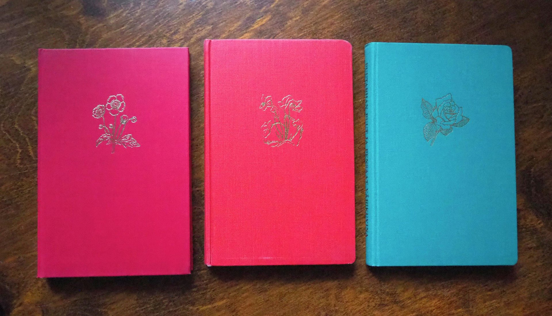 Vintage flower and plant book set | Finnish flower books | Vintage botanical books | Illustrated flower books | Vintage floral illustrations