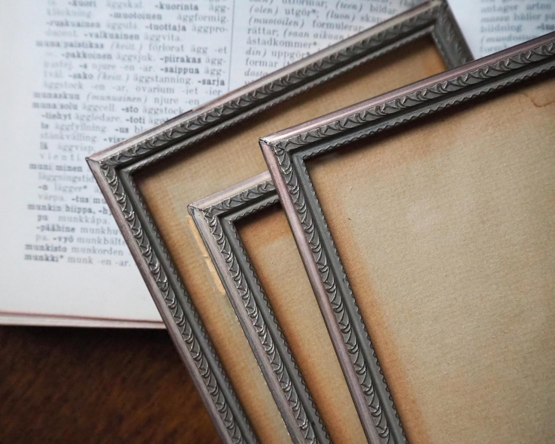 Set of three vintage photo frames | Silver plated photo frames 11x16 cm | Vintage silver plated picture frames | Vintage picture frames