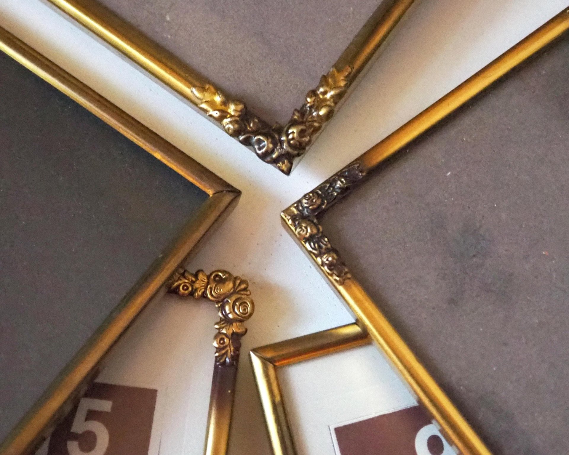 Set of five vintage photo frames | Mismatched photo frames | Set of five brass vintage frames | Vintage brass picture frames