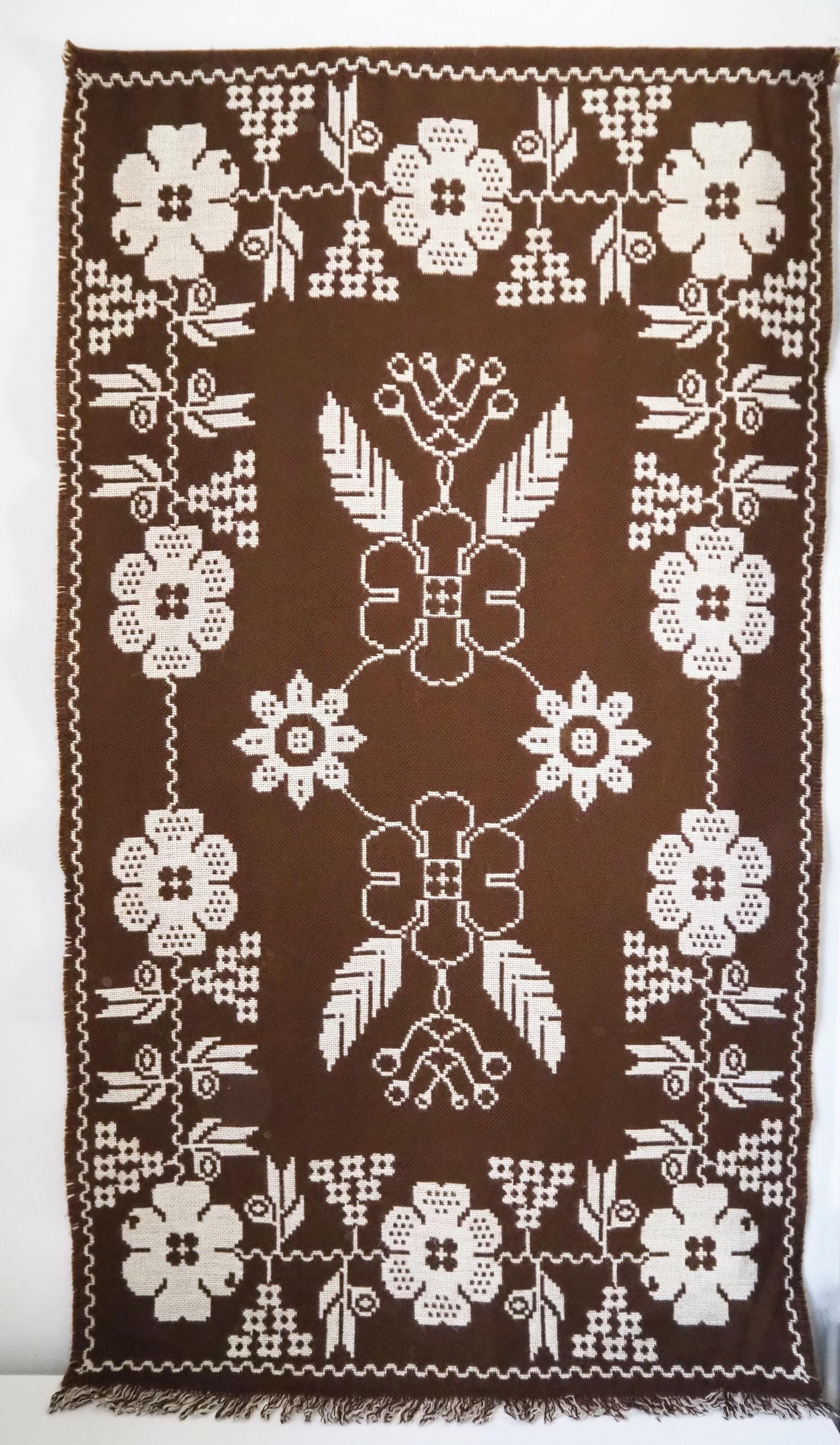 Vintage wall hanging | Brown and light beige wall hanging | Scandinavian wall hanging | Vintage wall tapestry | Handmade wall tapestry