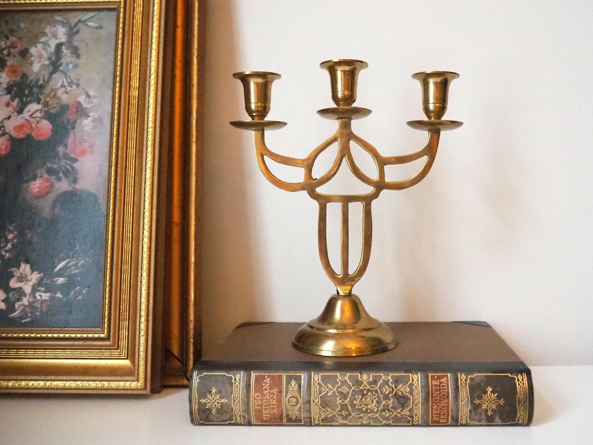 Vintage three arm candelabrum | Vintage brass candelabrum | Three arm candlestick holder | Vintage candelabra | Art nouveau candelabrum
