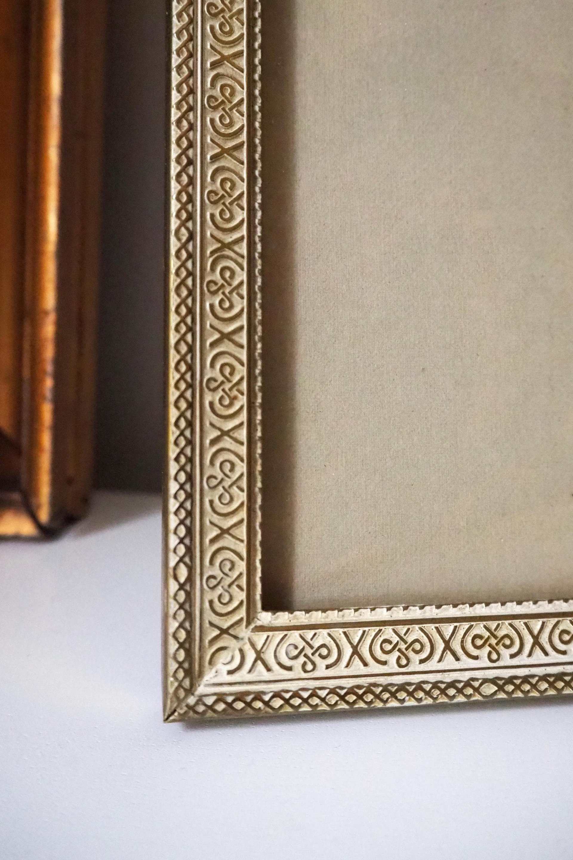 Vintage photo frame 18x24 cm | Vintage brass frame | Brass picture frame | Ornate photo frame | Vintage photo frame