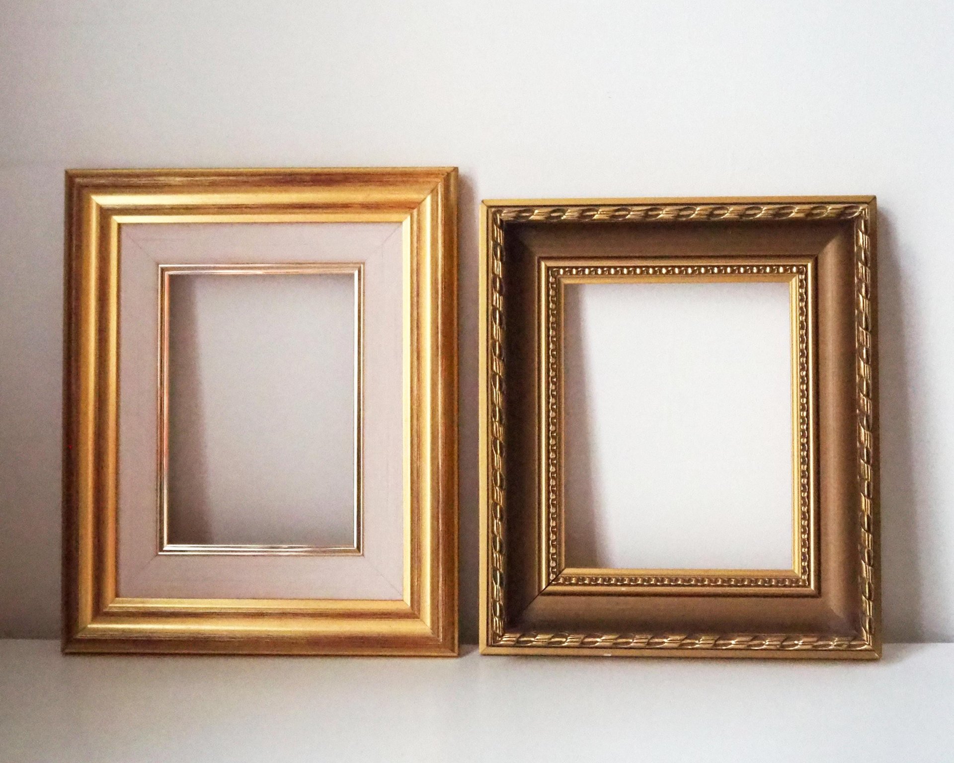 Vintage wooden frames | Vintage wooden picture frames | Gilded vintage frames | Made in Finland