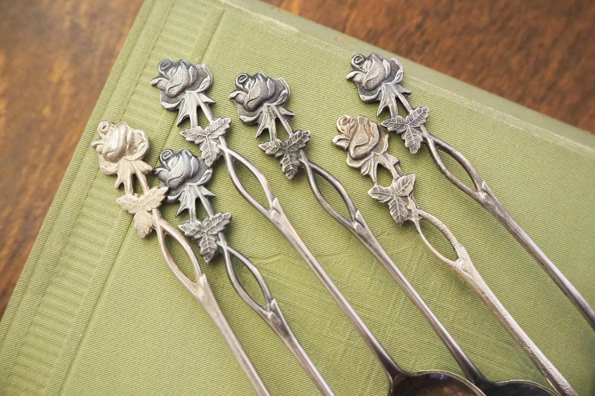 Set of six vintage teaspoons | Vintage alpacca silver teaspoons | Vintage teaspoons | Rose teaspoon set | Vintage alpacca teaspoons