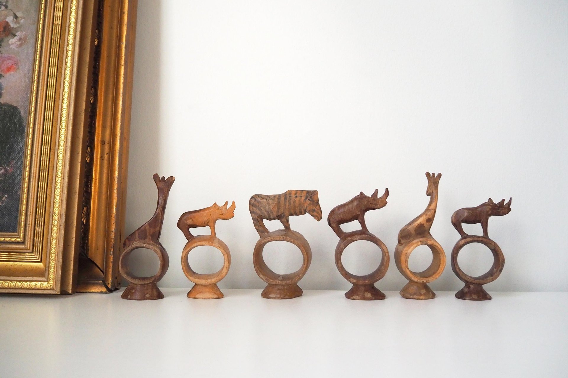 Vintage napkin rings | Set of six wooden napkin rings | Hand carved napkin rings | Set of six wooden animal napkin rings