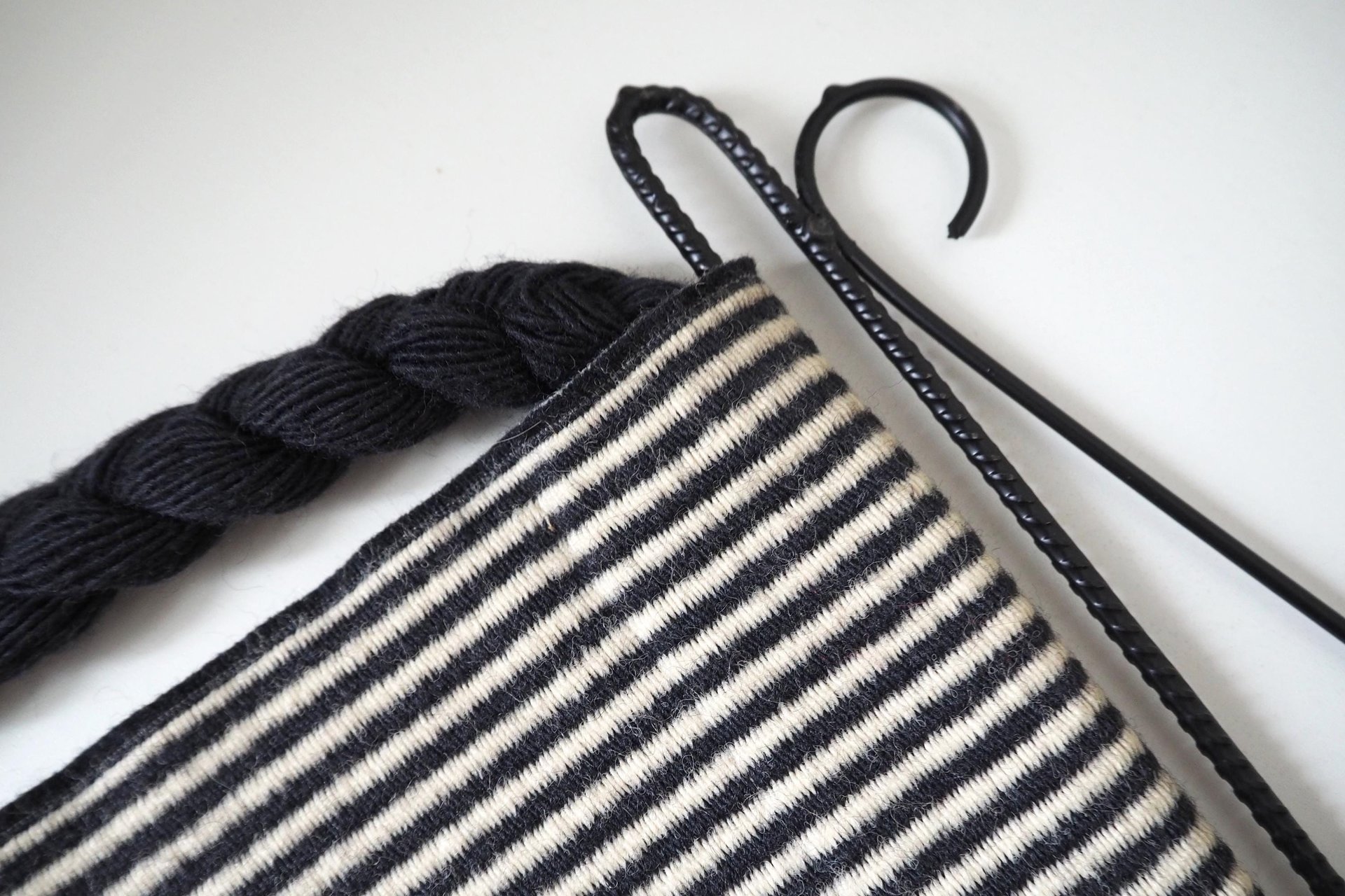 Vintage wall tapestry | Long wall hanging | Scandinavian woven textile | Geometrical wall tapestry | Black and white wall tapestry