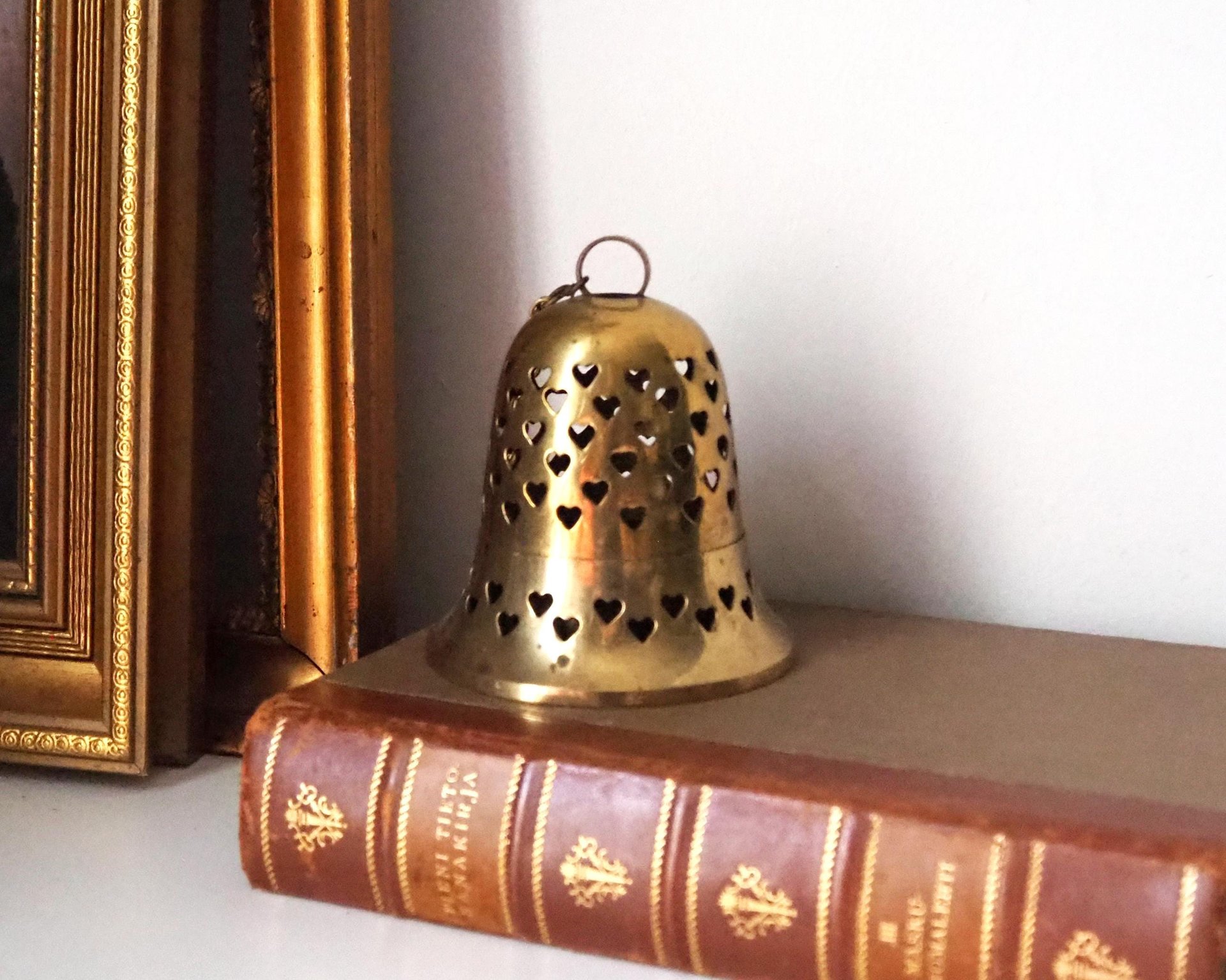 Vintage tealight candle holder | Vintage hanging lantern | Vintage heart votive candleholder | Hanging brass tealight holder