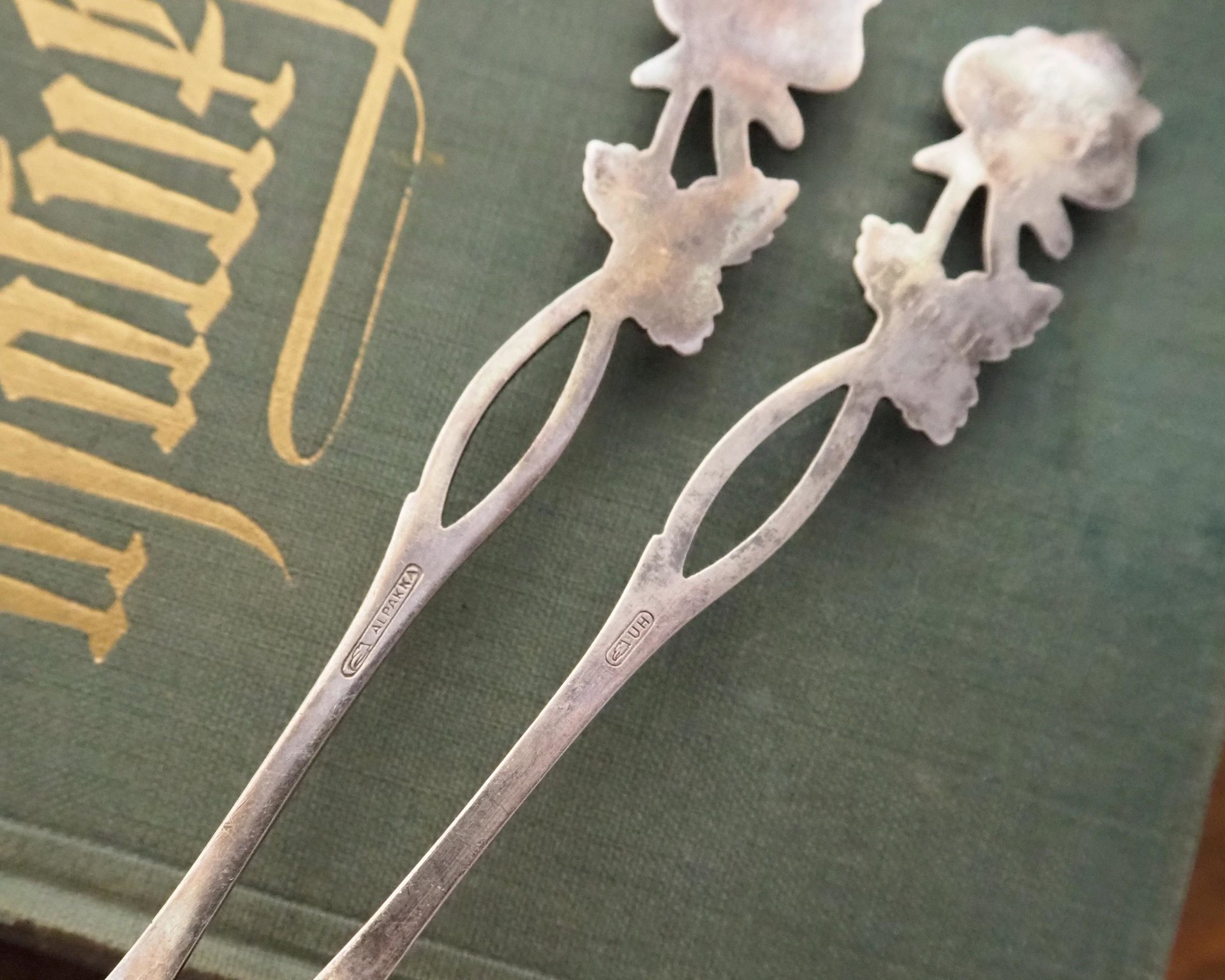 Vintage alpacca silver cake servers | Set of two vintage cake servers | Alpacca silver cake servers | Vintage serveware