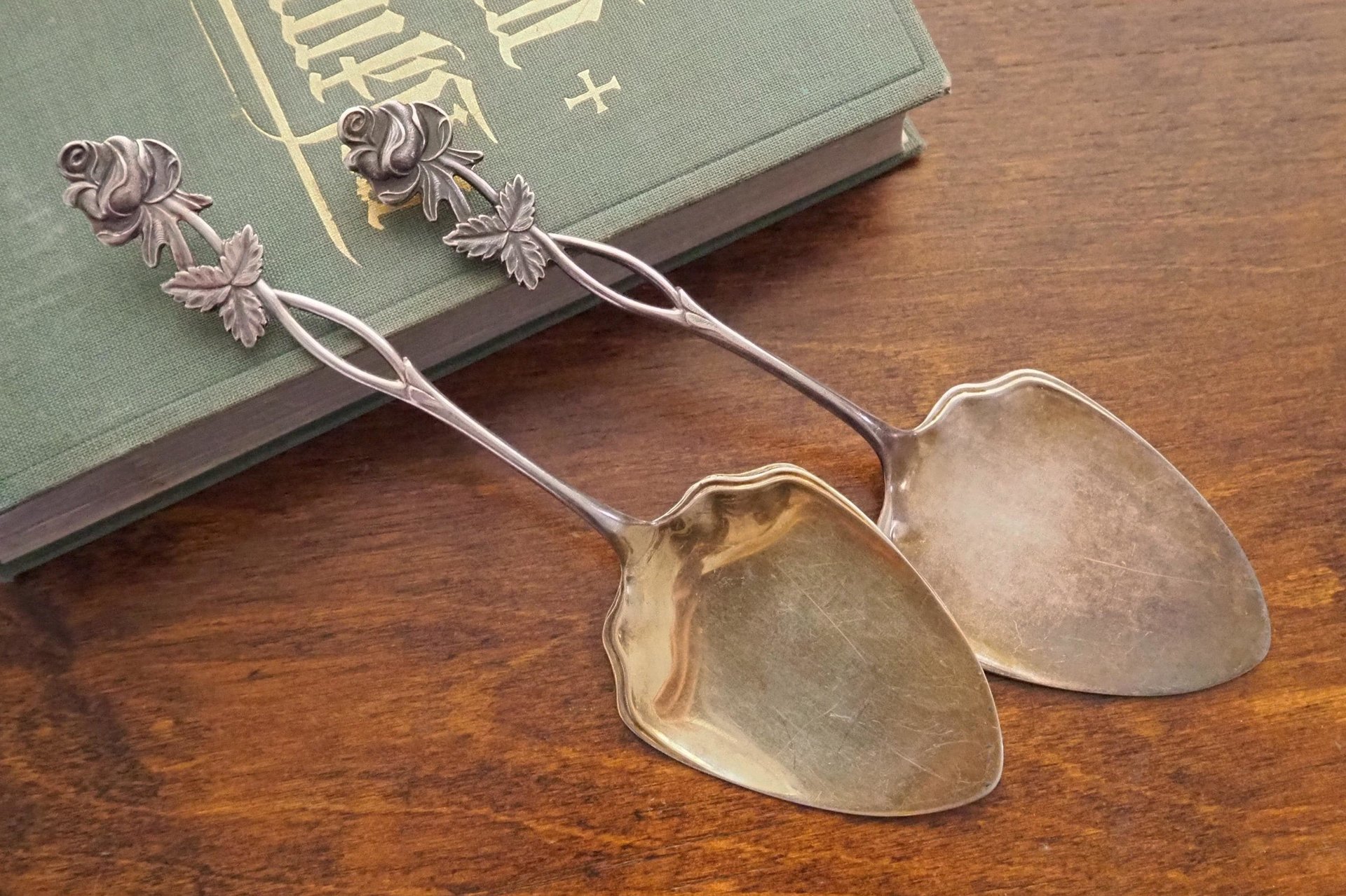 Vintage alpacca silver cake servers | Set of two vintage cake servers | Alpacca silver cake servers | Vintage serveware