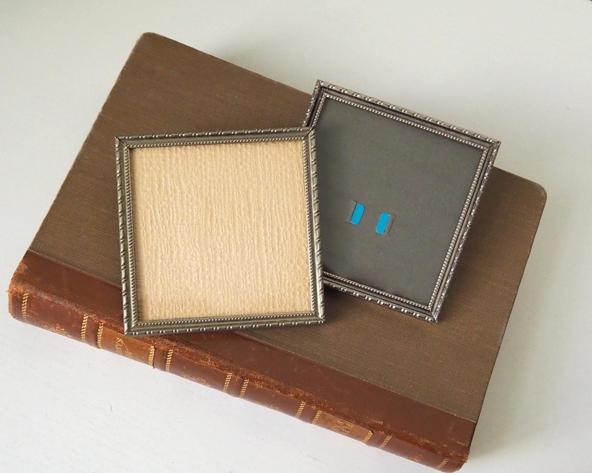 Set of two vintage photo frames | Vintage silver plated photo frames | Silver plated square frames | Silver plated picture frames