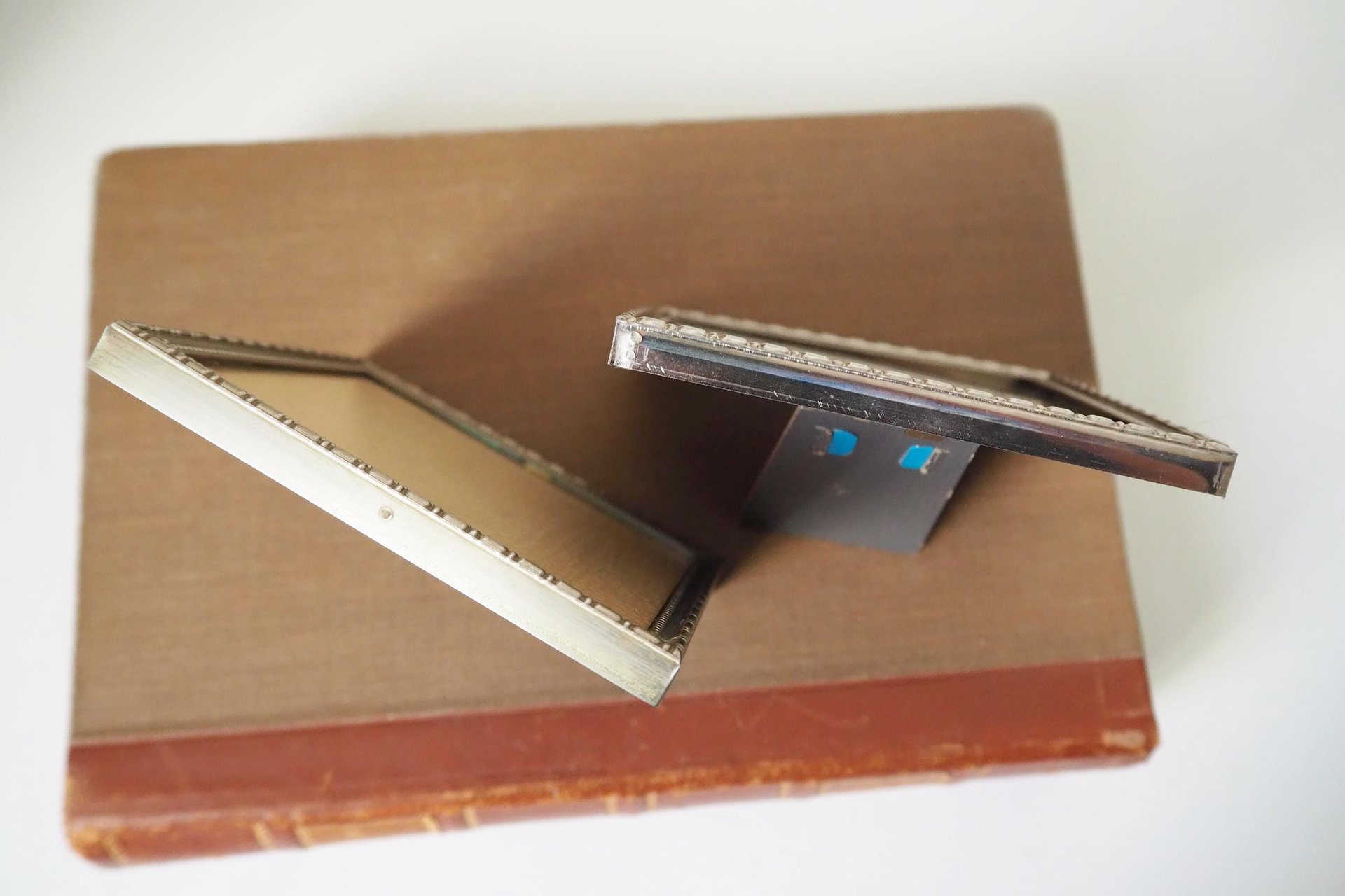 Set of two vintage photo frames | Vintage silver plated photo frames | Silver plated square frames | Silver plated picture frames