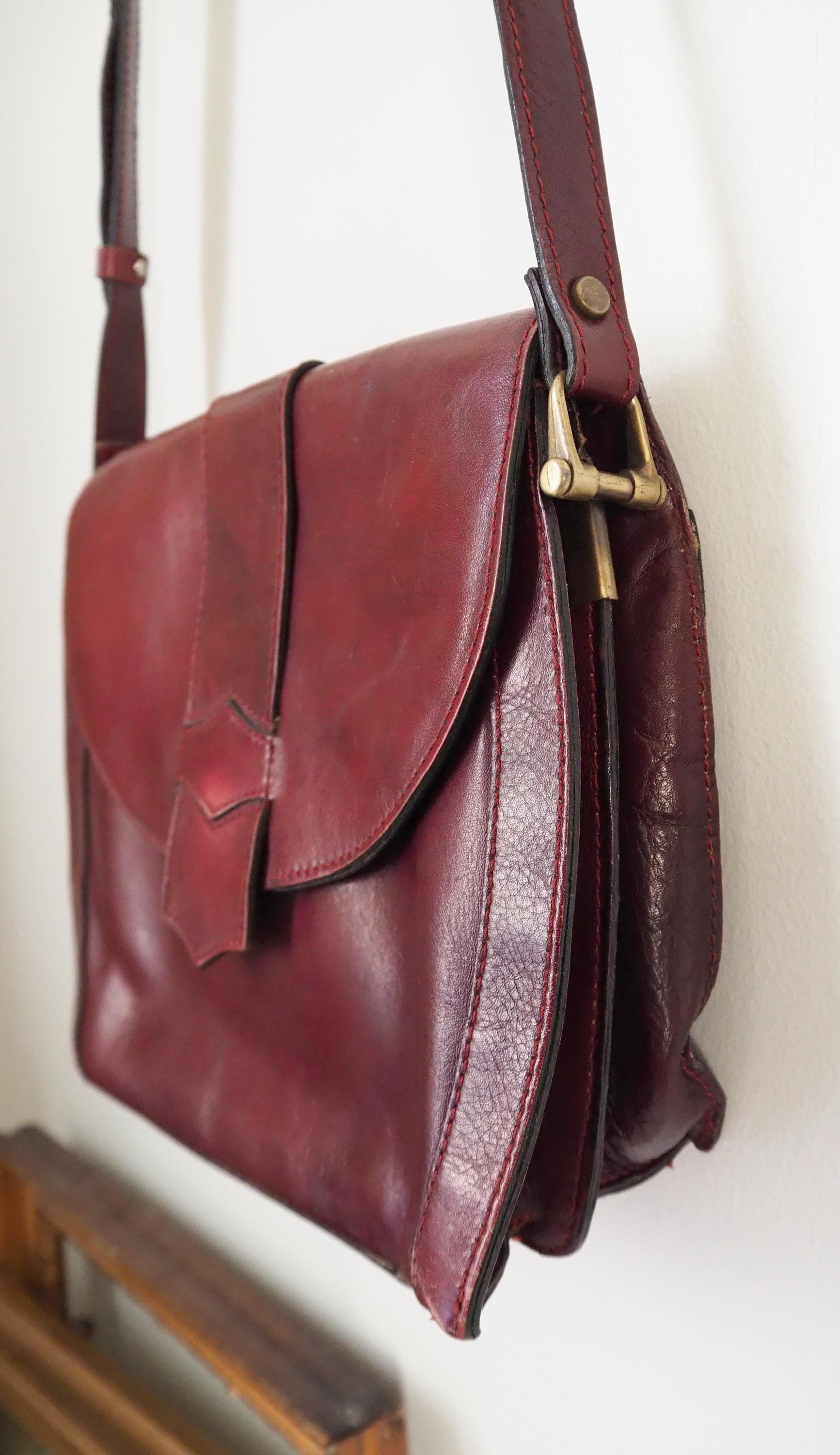 Vintage leather crossbody bag | Vintage leather bag | Burgundy leather bag | Vintage leather bag by Three Bags | Made in Finland
