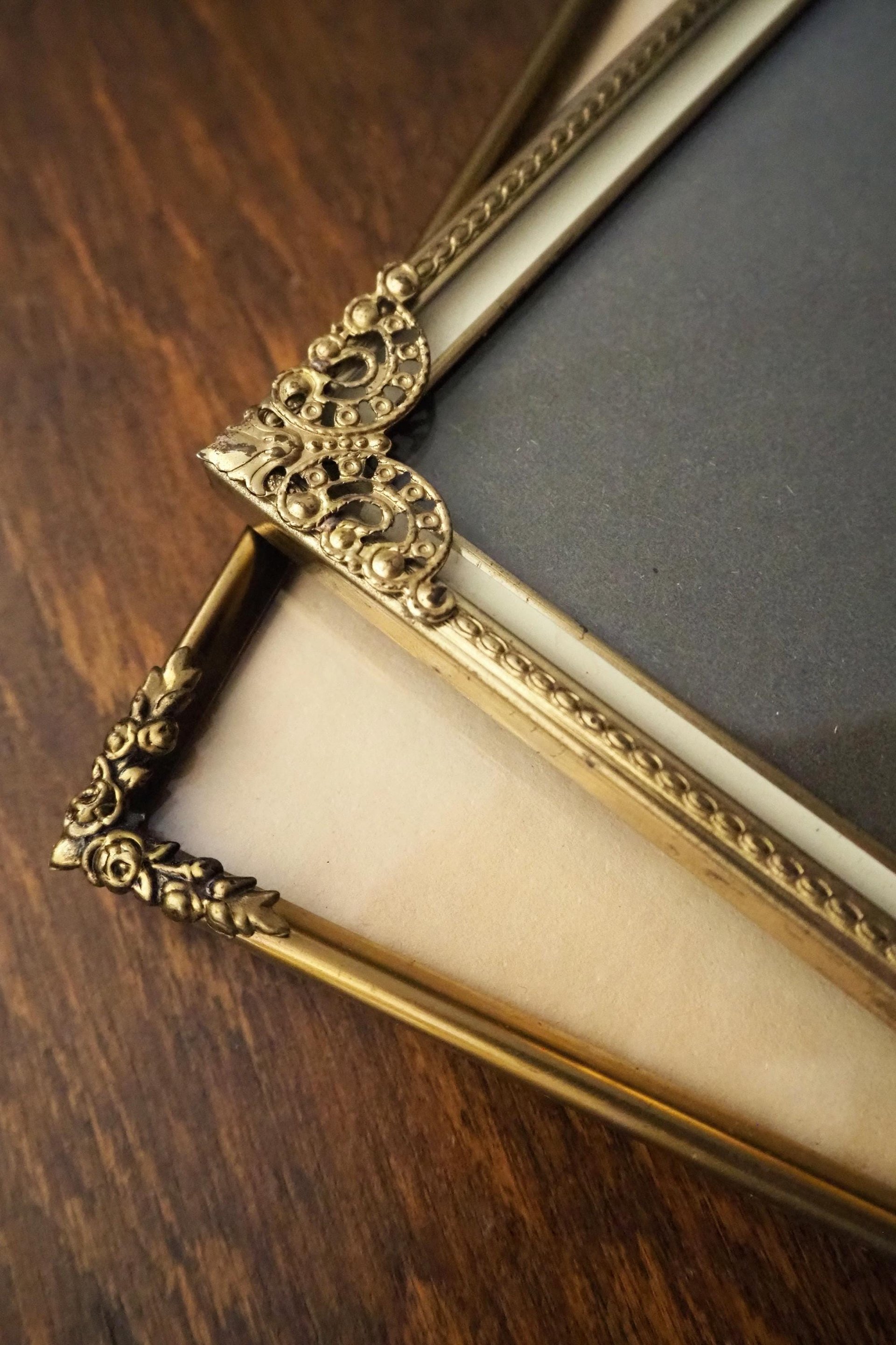 Set of two vintage photo frames | Vintage photo frames | Vintage brass picture frames | Mismatched photo frames