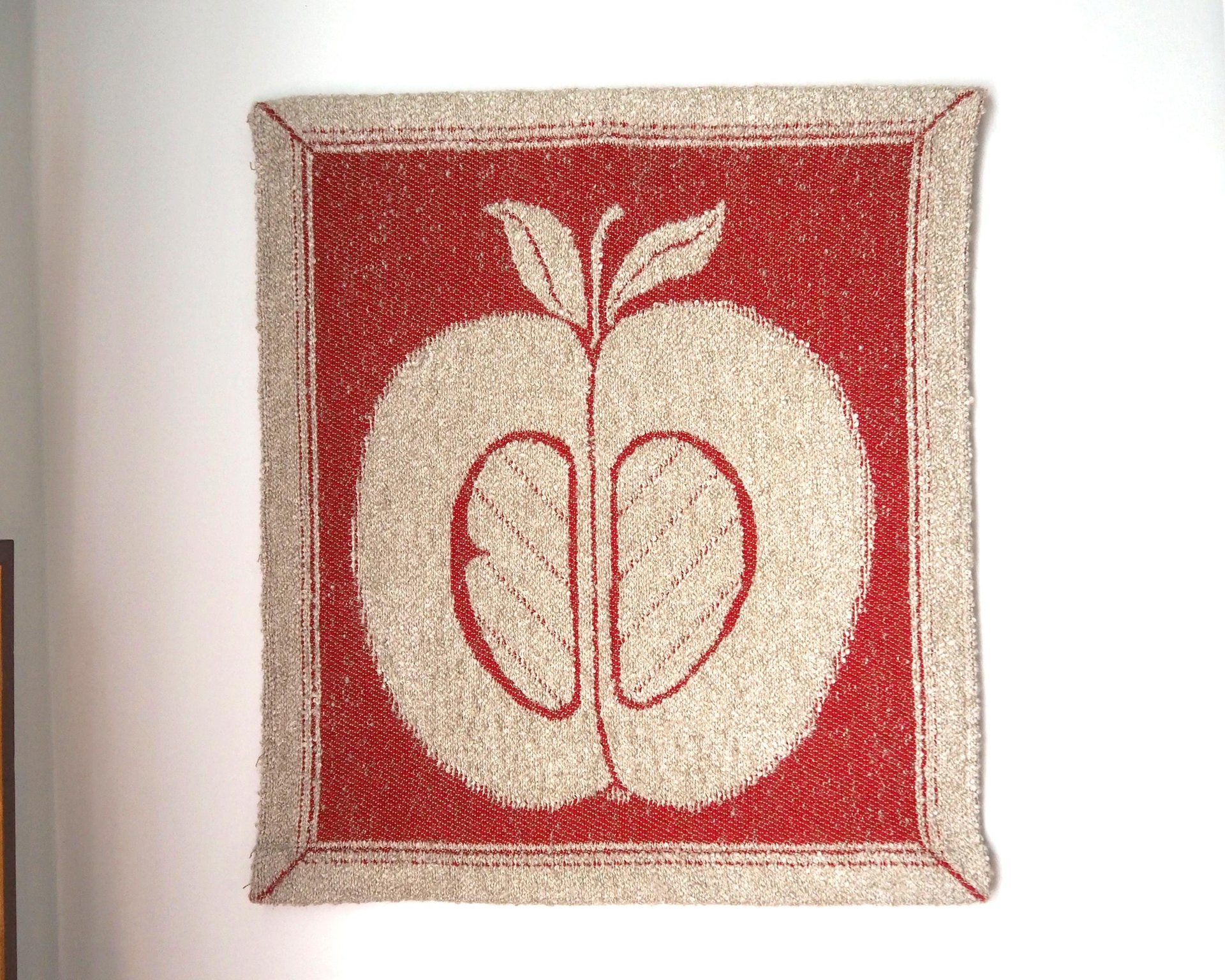 Vintage wall hanging | Apple wall tapestry | Red wall hanging | Vintage wall tapestry | Apple wall hanging