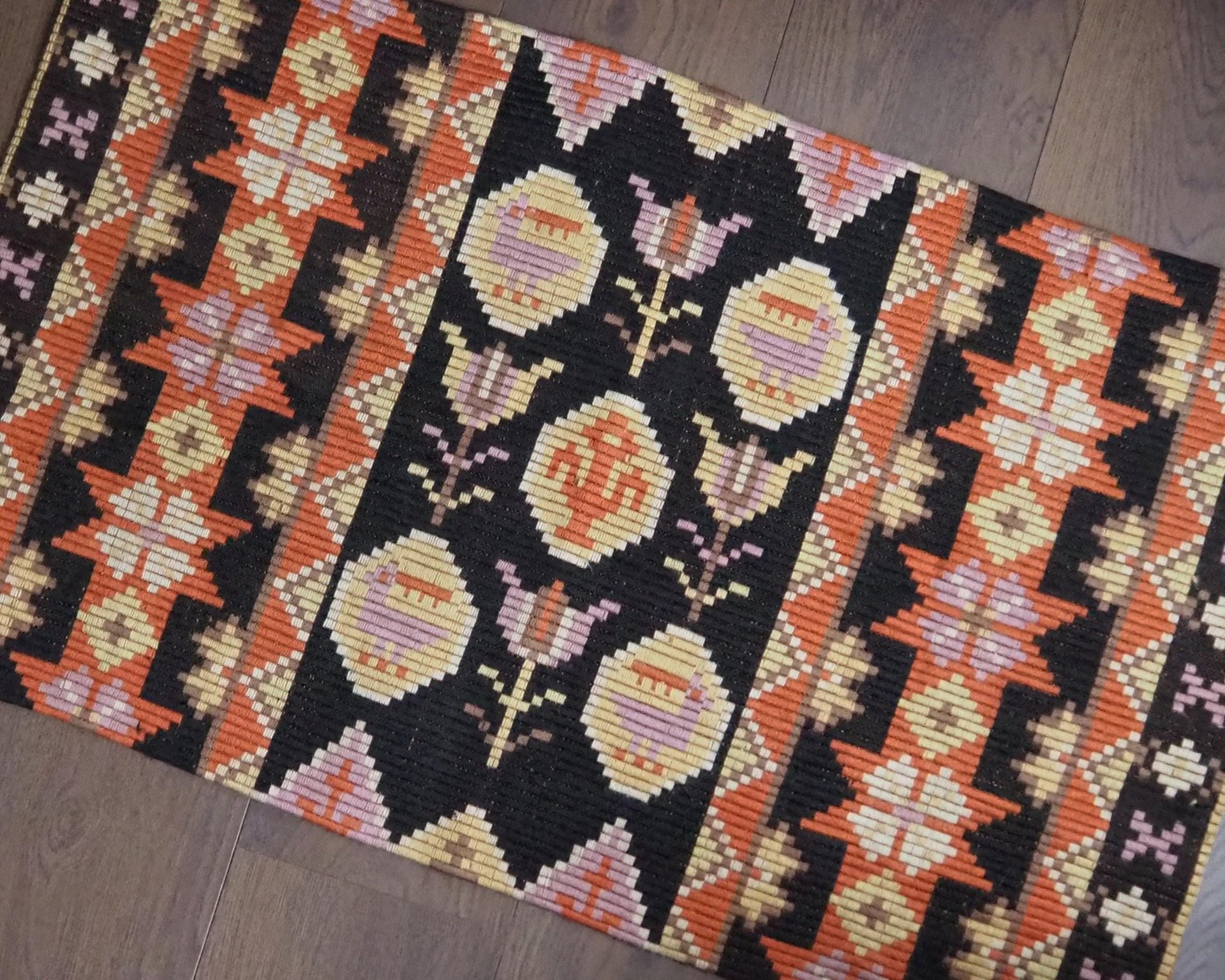 Vintage wall tapestry | Scandinavian wall hanging | Traditional wall tapestry | Retro wall hanging | Made in Finland