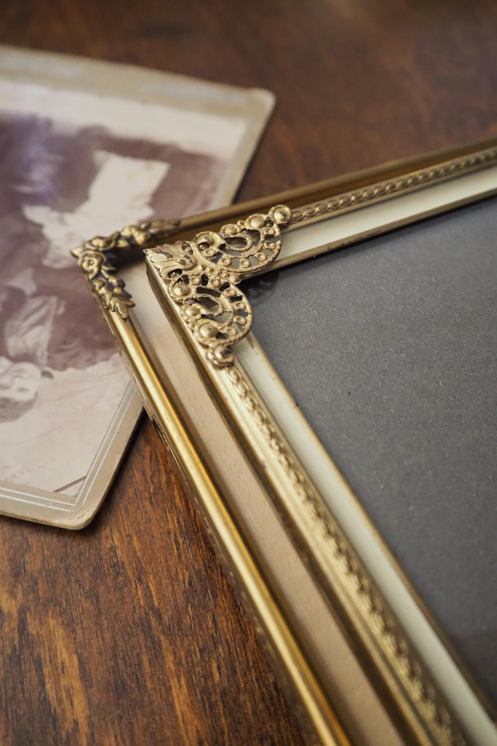 Set of two vintage photo frames | Vintage photo frames | Vintage brass picture frames | Mismatched photo frames