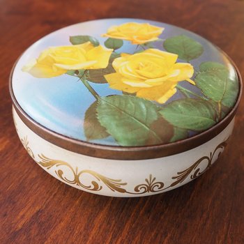 Vintage floral tin box | Floral tin box | Vintage storage box | Round floral tin box