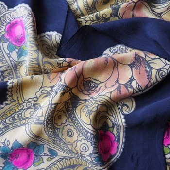 Vintage silk scarf | Silk scarf with roses | Large vintage silk scarf