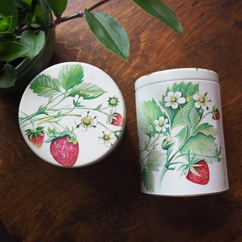 Set of two vintage tin containers | Strawberry tin boxes | Vintage storage box | Round tin containers | Vintage storage tins