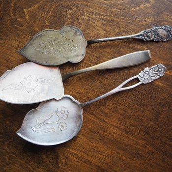 Vintage alpacca silver cake server | Vintage cake server | Alpacca silver cake server | Ornate cake server | Vintage pie server