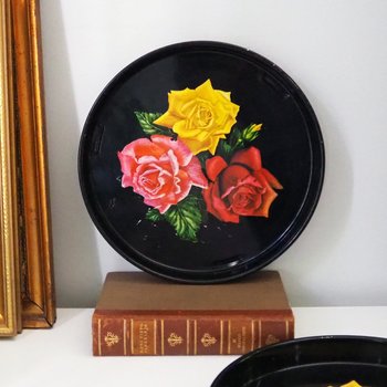 Set of two vintage trays | Vintage rose trays | Vintage floral metal serving tray | Retro trays