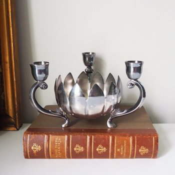 Vintage three arm candelabra | Footed lotus bowl candelabrum | Three arm candlestick holder | Vintage candelabrum | Leonard Silver plate