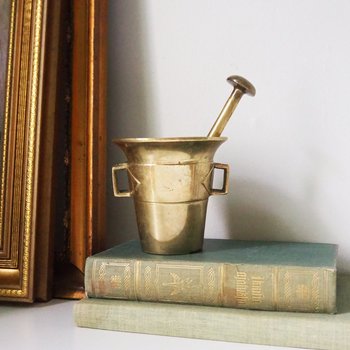 Vintage brass mortar and pestle | Heavy brass mortar | Vintage brass mortar | Brass mortar and pestle | Vintage kitchenware