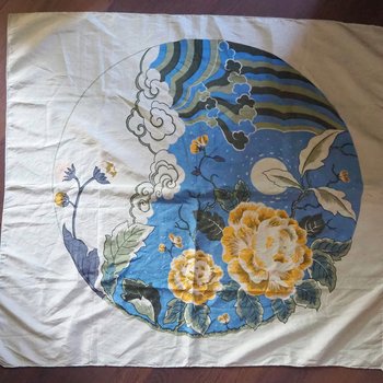 Vintage silk scarf | Floral silk scarf | Light green silk scarf | Large vintage silk scarf | Thai silk scarf | Floral silk scarf
