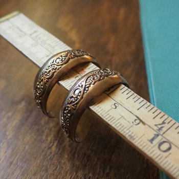Vintage earrings | Copper tone hoop earrings | Vintage hoop earrings | Ornate hoop earrings | Vintage copper earrings