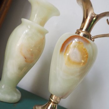 Set of two vintage vases | Onyx vase and pitcher | Vintage bud vase | Vintage single flower vases | Vintage marble vases | Made in Italy