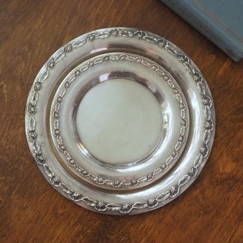 Set of two vintage alpacca silver plates | Alpacca silver platters | Vintage alpacca plates | Set of two small vintage trays