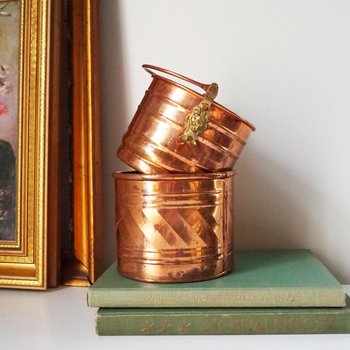 Set of two vintage copper planters | Mismatched copper planters | Round copper planters | Simple copper planters