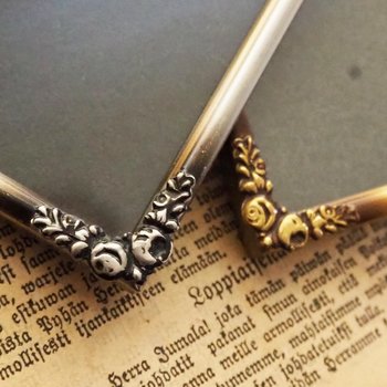 Set of two vintage photo frames | Brass photo frames 9x12 cm | Brass picture frames | Vintage brass picture frame set