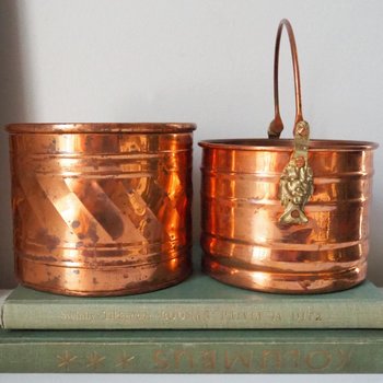 Set of two vintage copper planters | Mismatched copper planters | Round copper planters | Simple copper planters