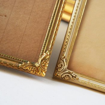 Set of two vintage photo frames | Vintage brass frames | Mismatched vintage frames | Vintage brass frame set 18x24 cm | Vintage brass frames