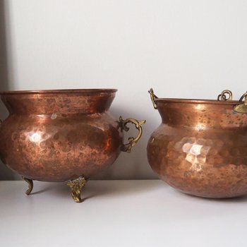 Set of two vintage copper planters | Mismatched copper planters | Round copper planters | Vintage copper planters | Hanging planter