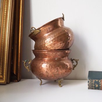 Set of two vintage copper planters | Mismatched copper planters | Round copper planters | Vintage copper planters | Hanging planter